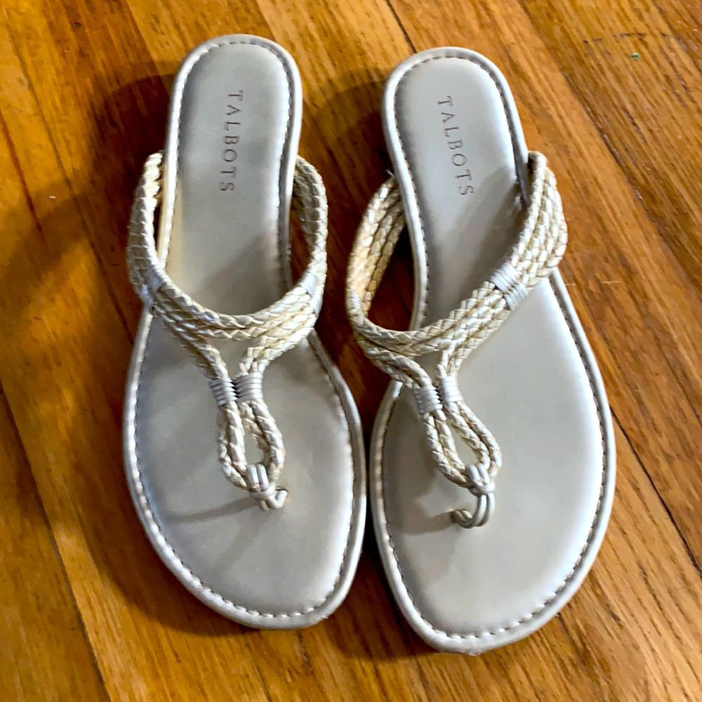 Talbots women’s sandals size 8M never worn